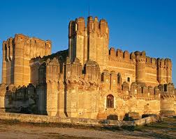 山丘上的中世纪城堡